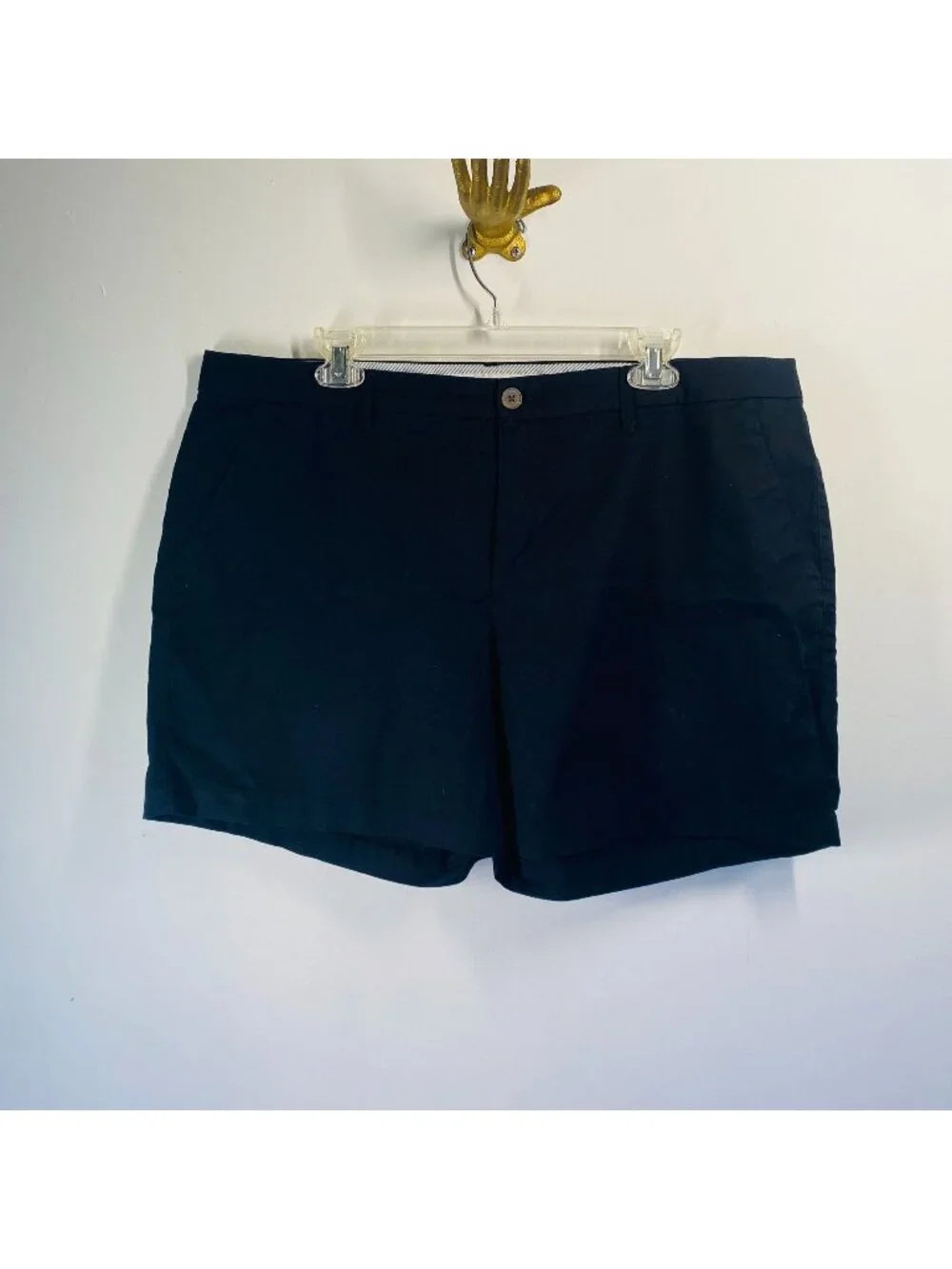 Old Navy Women's Everyday Black Shorts 5